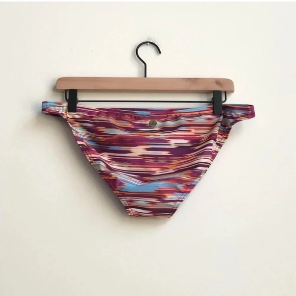 New prAna Kala Bikini Bottom AZALEA RAINBLUR Swimwear
UPF 50+ swim suit swimsuit - Picture 6 of 13